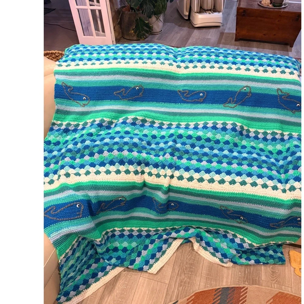 VTG Handknit Crochet Afghan Whale Blanket Kids Blue Green Cozy XL Throw 132